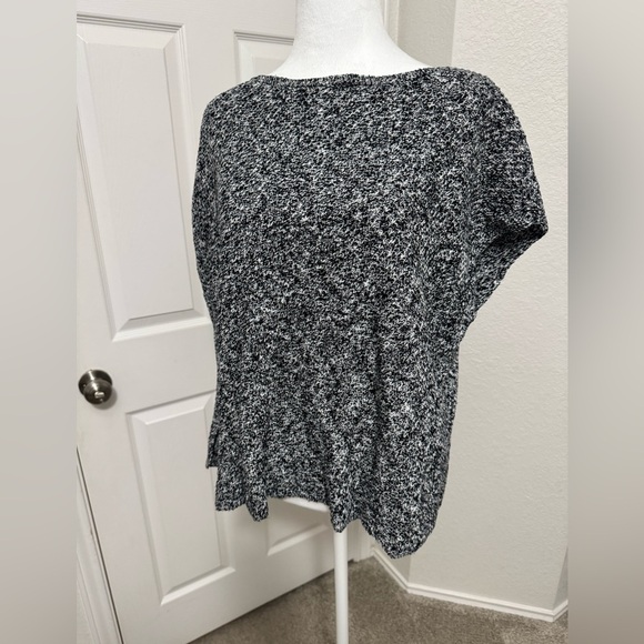 Eileen Fisher Bateau Neck Linen Blend Sleeveless Top S/P - Picture 1 of 7